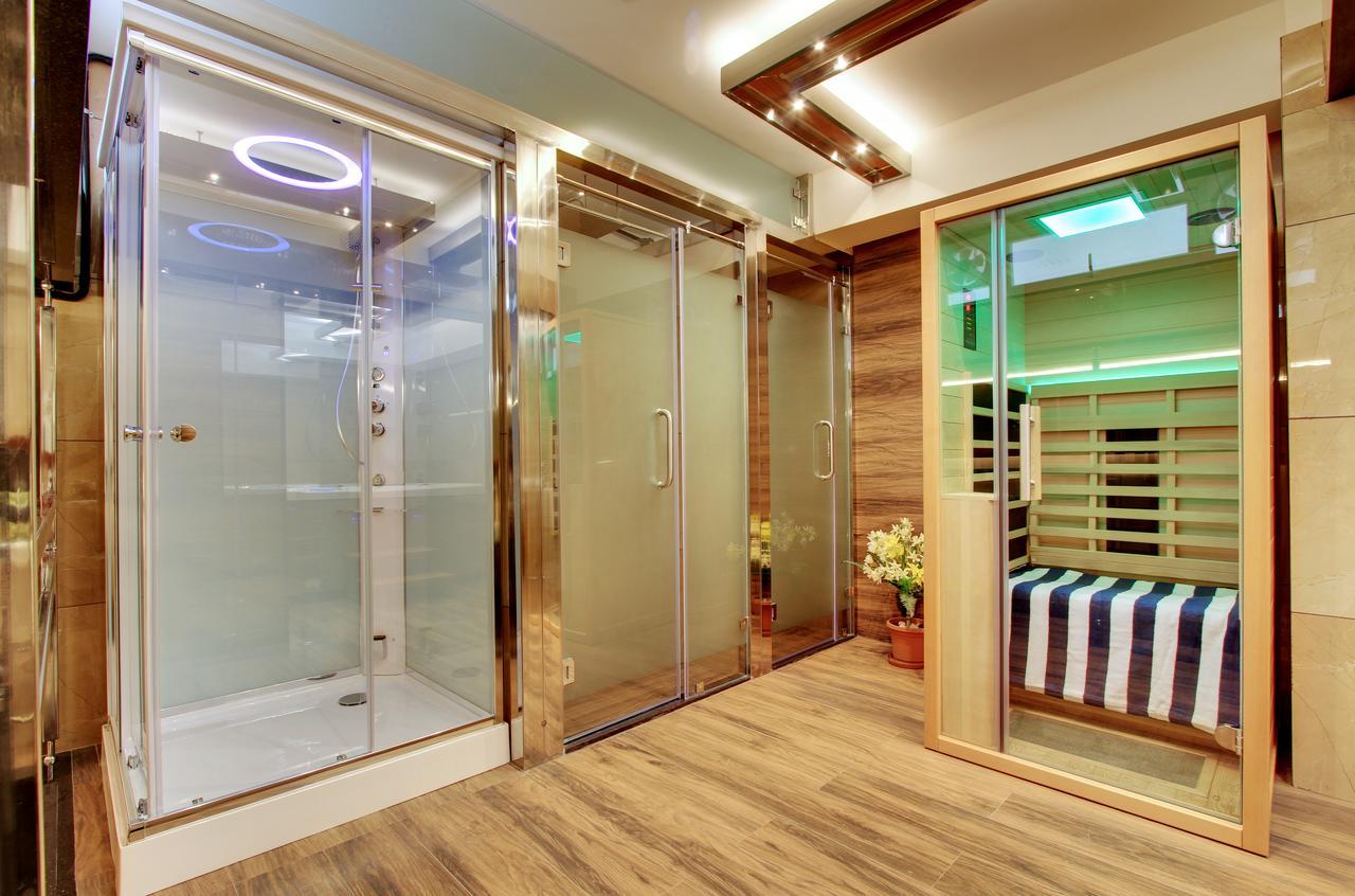 ไวท์ คาสเซิล Hotel บังกาลอร์ ภายนอก รูปภาพ